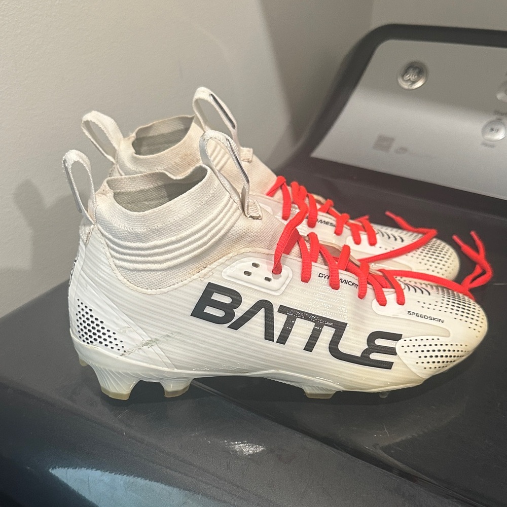Kids Soccer Cleats - White with Red Laces